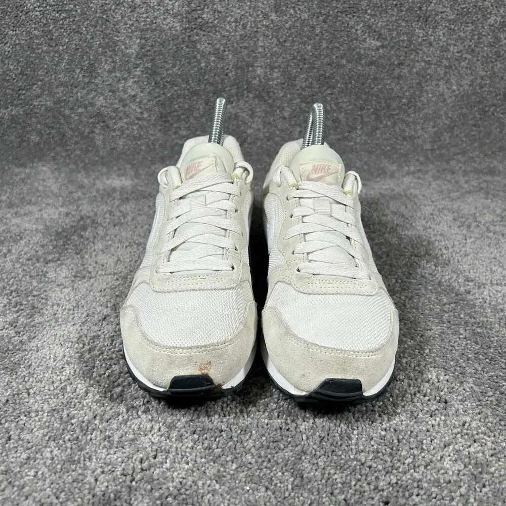 Nike MD Runner 2 749869-011 Women’s Size 7 Beige Casual Training Shoes Used